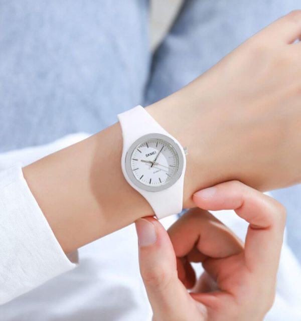 SKMEI 1722 Simple Design  Luxury Analog Silicone Strap Wrist Watch For Women - White - Image 2