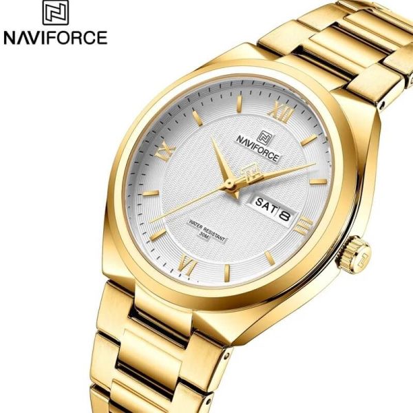 NaviForce NF8030 Men's Simple Elegant Stainless Steel Business Day Date Display Watch - Silver/Golden