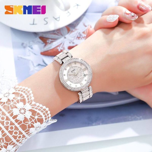 SKMEI 1739 Women's Fashion Iced Diamond Roman Numeral Index Date Display Quartz Stainless Steel Watch - Silver - Image 4