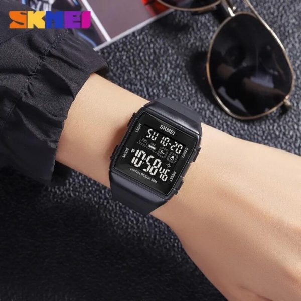 SKMEI 1960 Men's Fashion Astronaut Creative Design Digital Electronic Silicone Strap Watch - Black - Image 2