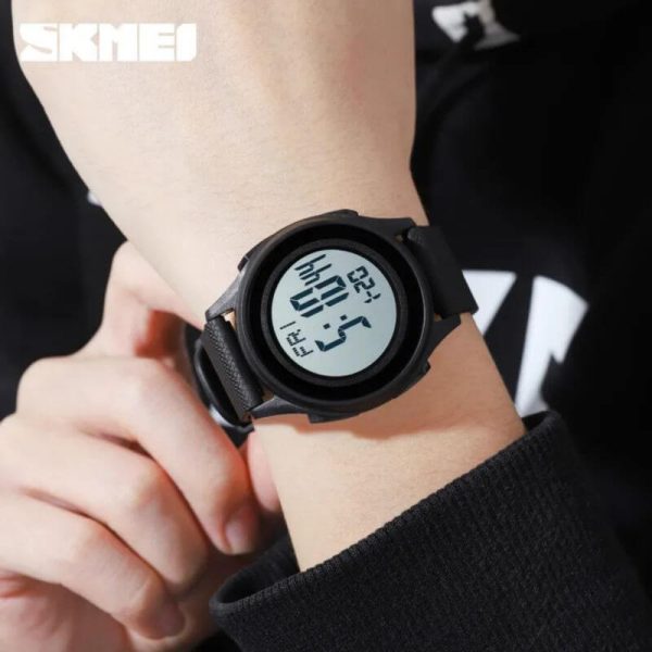 SKMEI 1893 Men's Fashion Outdoor Sport Multifunctional 5ATM Waterproof Watch - White/Black - Image 3