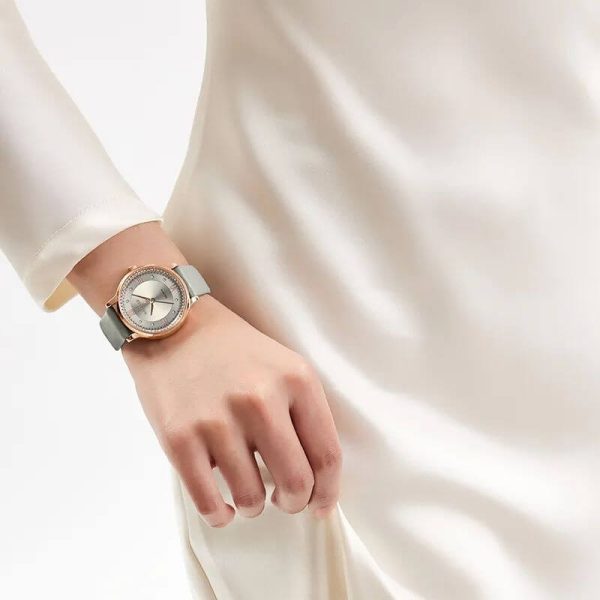 Naviforce NF5036 Classic Rhinestone Surrounded Leather Strap Roman Numeral Watch For Women - Grey - Image 3