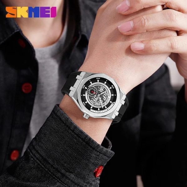 SKMEI 9329 Men's Sports Date Display Silicone Strap Luminous Pointer Watch - Black/Silver - Image 2