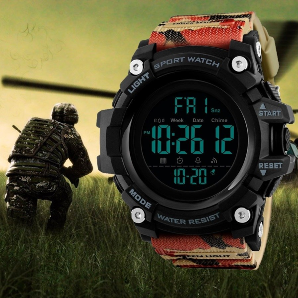 SKMEI 1384 Men's Outdoor Sports Electronic Backlight Waterproof Multi-time Alarm Watch - Camouflage/Green