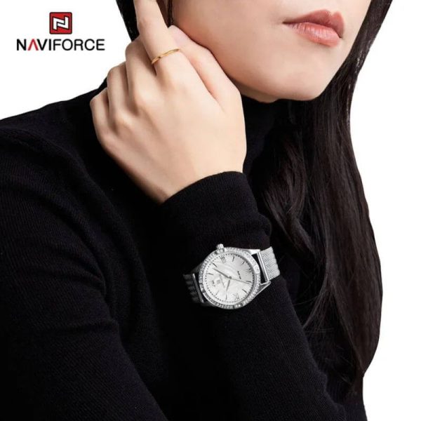 NaviForce NF5028 Women's Fashion Rhinestone Surrounded Roman Numeral Index Mesh Stainless Steel Quartz Watch - Silver - Image 2