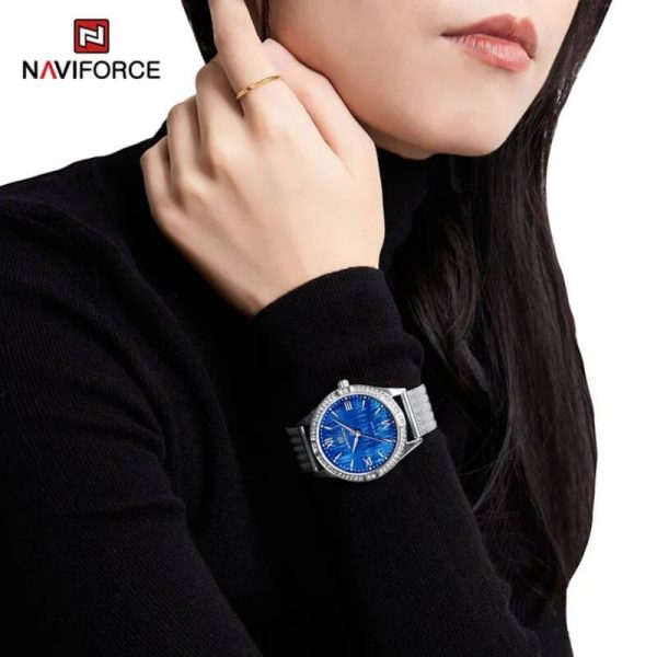 NaviForce NF5028 Women's Fashion Rhinestone Surrounded Roman Numeral Index Mesh Stainless Steel Quartz Watch - Blue/Silver - Image 2