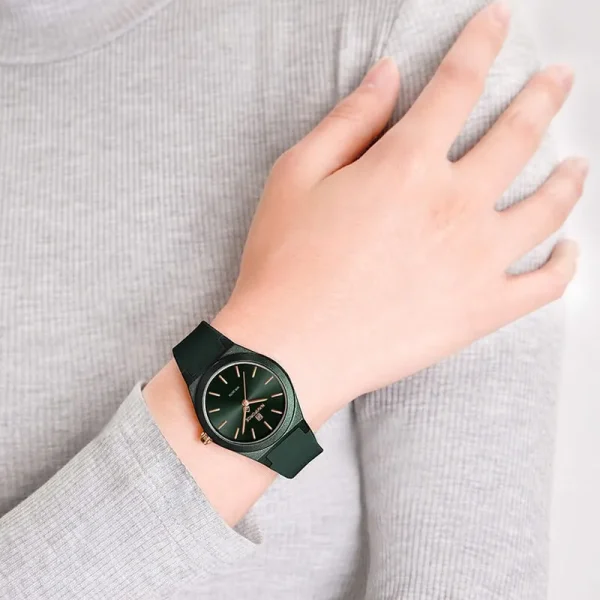 NaviForce NF5056 Women's Simple Casual Round Dial Silicon Strap Watch - Green - Image 2